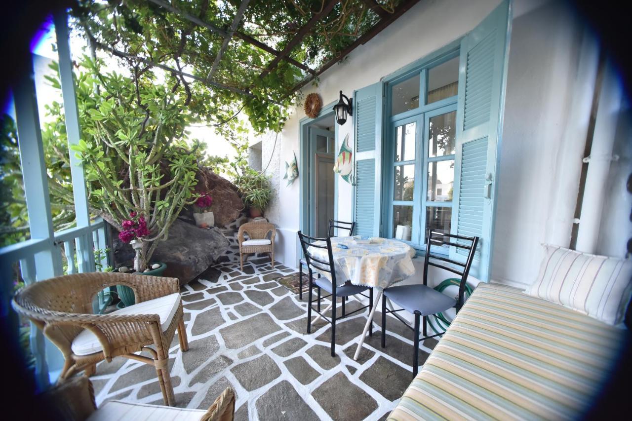 Traditional House By The Sea Mandrákion Екстериор снимка