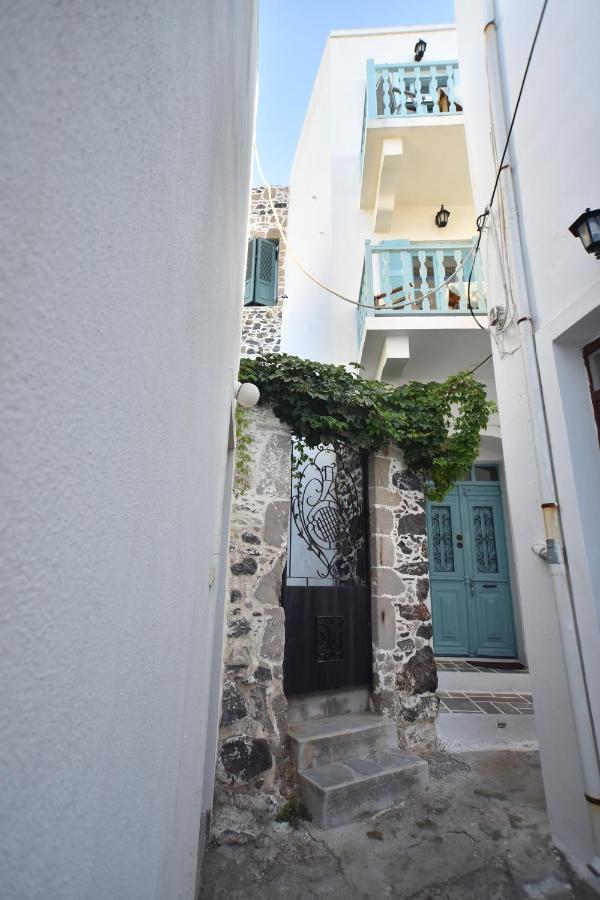 Traditional House By The Sea Mandrákion Екстериор снимка